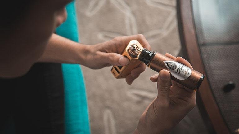 how to fill a vape tank How To Fill a Vape Tank